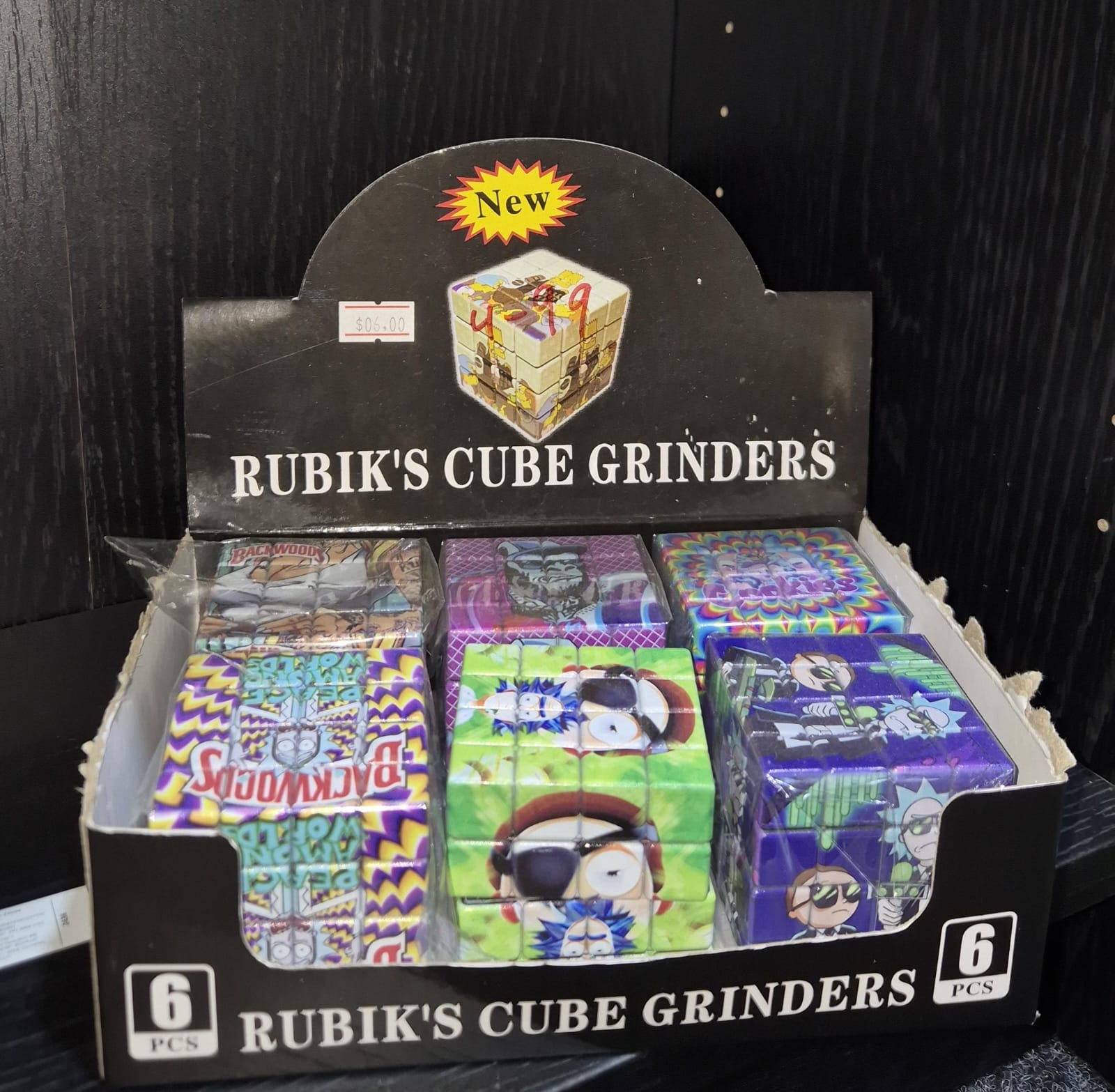 RUBIK'S CUBE TOBACCO/HERB GRINDER 6 PER PACK